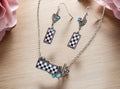 Necklace & earring set